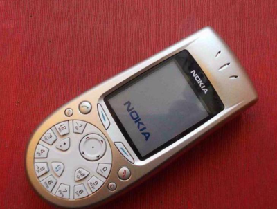 诺基亚2003年上市手机(诺基亚2003年出的手机价格)